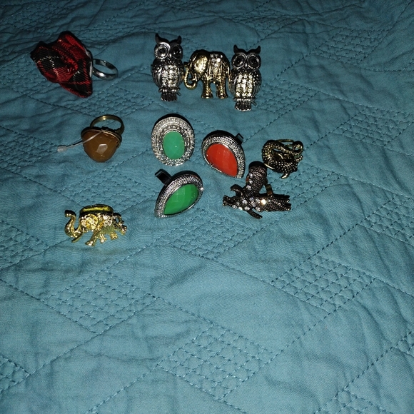 Jewelry - Picture 4 of 6